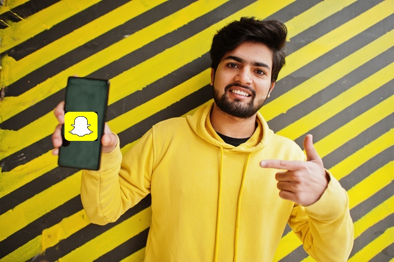 Why Snapchat Shows the Green Dot